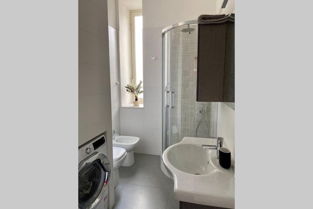 Central Modern Apartment Rome -Locazione Turistica- エクステリア 写真