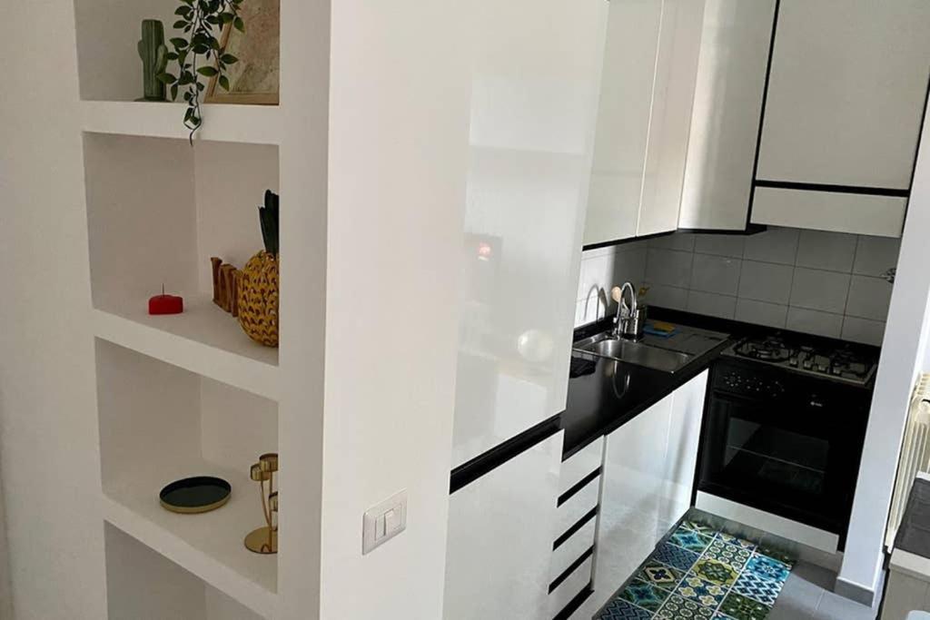 Central Modern Apartment Rome -Locazione Turistica- エクステリア 写真